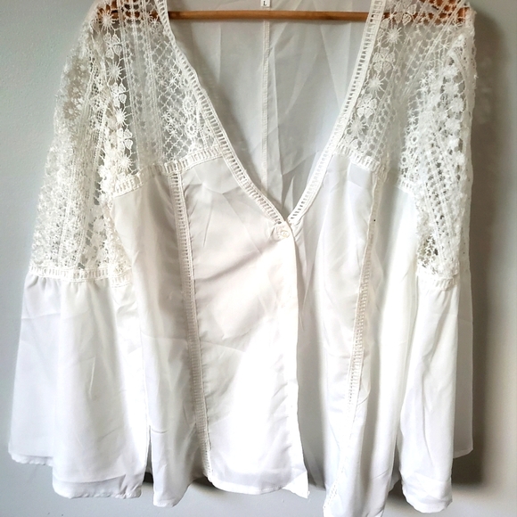 Tops - Lace white button down shirt